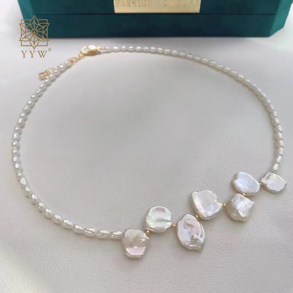 

Luxury Petals Pendant Freshwater Pearl Choker Necklaces New Female Autumn Rice Shape Pearl Clavicle Chain For Women Jewelry Gift