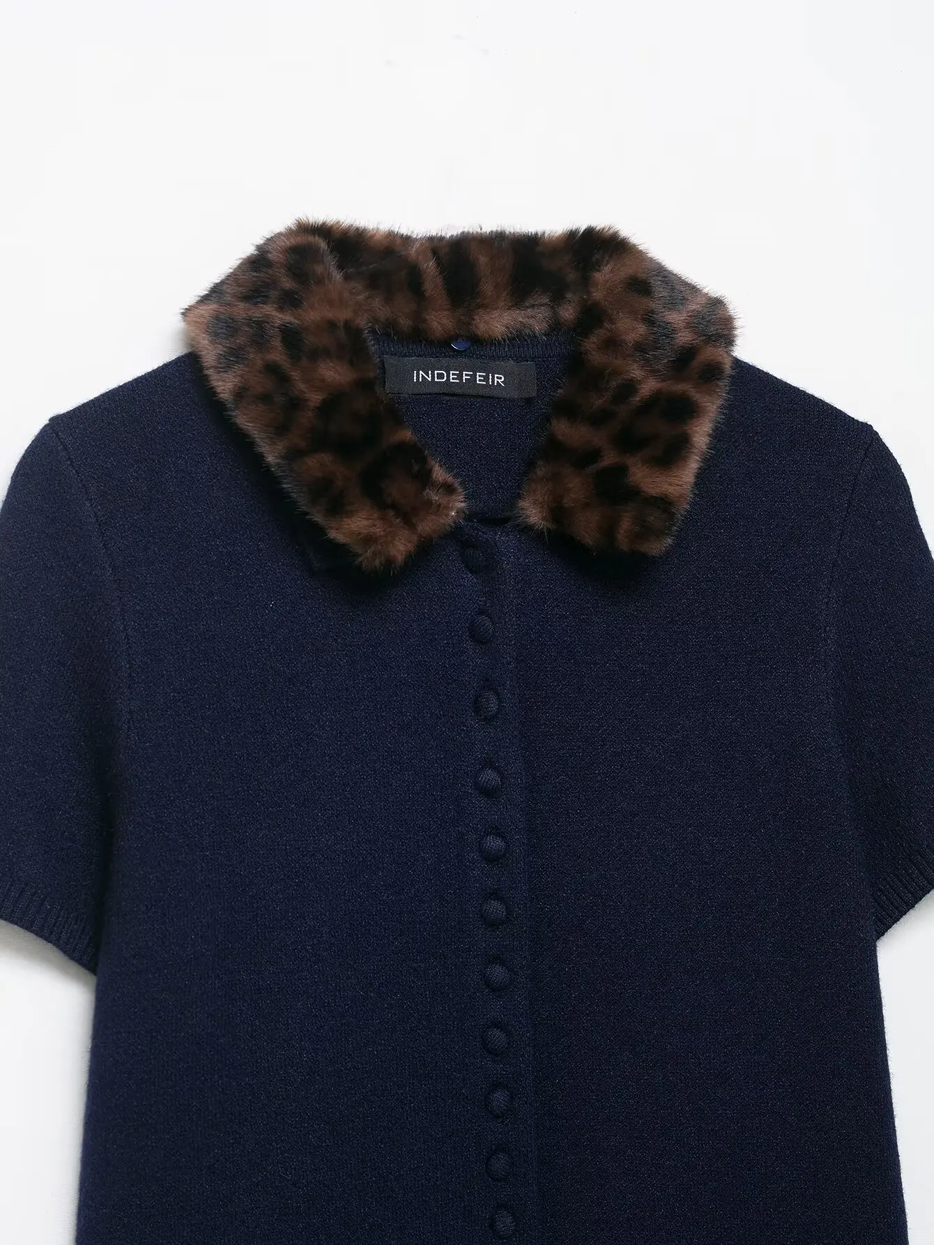 KONDALA Chic Casual 2025 Knit Women Vintage Sweaters Autumn Elegant Short Sleeve Top Streetwear Leopard Fur Collar Mujer Outwear