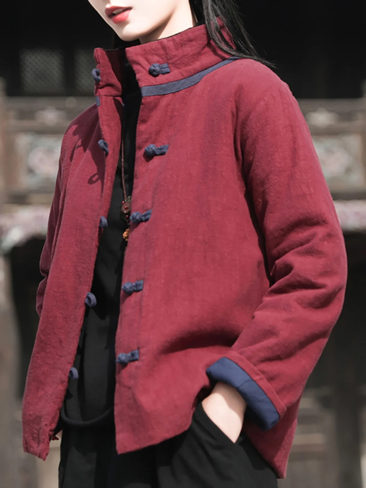 

Thiened Cotton Jaet with Button Closure Warm And Loose Sle Retro Chinese New Sle Cotton Padded Outerwear for Women