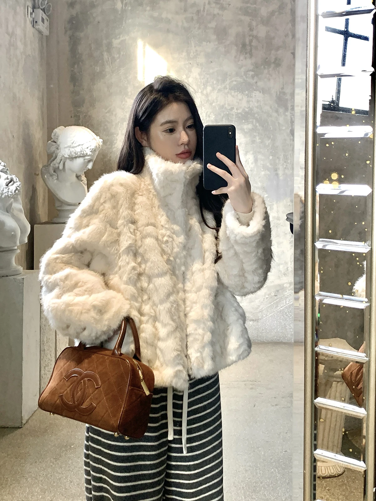 

Casual ey Stand Collar Fur Jaet ort Leather And Fur Inteated Women's Outerwear for Winter Loose Fit Zipper Closure