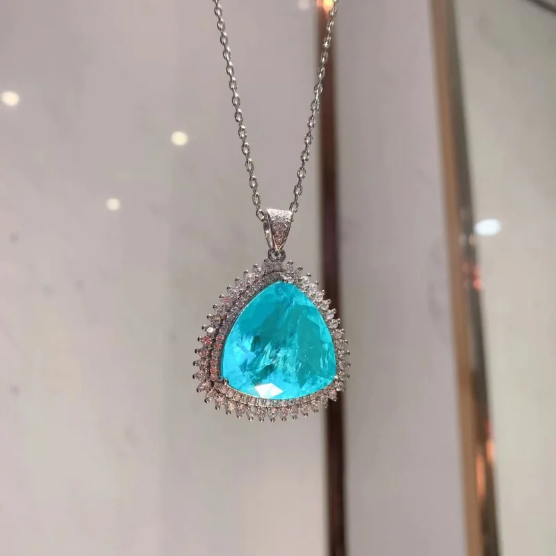 European and American retro-style fashionable ocean blue large triangular pendant necklace for women