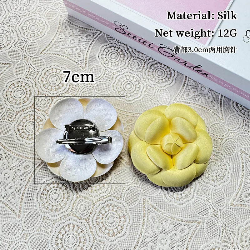 High End Fabric Camellia Flower Brooches Pins for Women Elegant Fashion Accessory Corsage Wedding Party Badge Jewelry Gifts