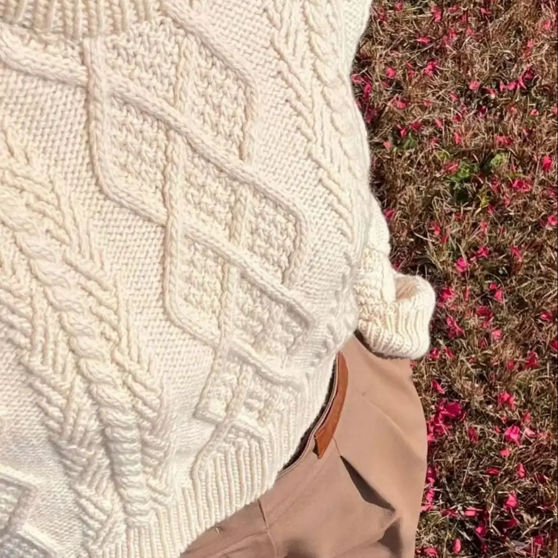 Round neck solid color Fried Dough Twists long sleeve hand woven pullover loose lazy women's mohair sweater spring summer new