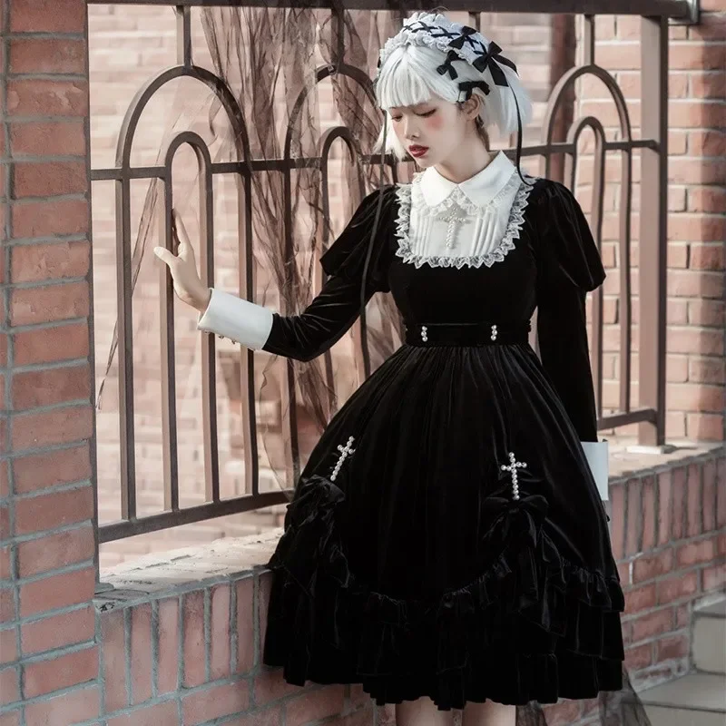 Jesienno-zimowa Gothic Lolita sukienka Retro z długim rękawem aksamitna ciemna Lolita księżniczka sukienka Vintage Cross OP kostium na Halloween