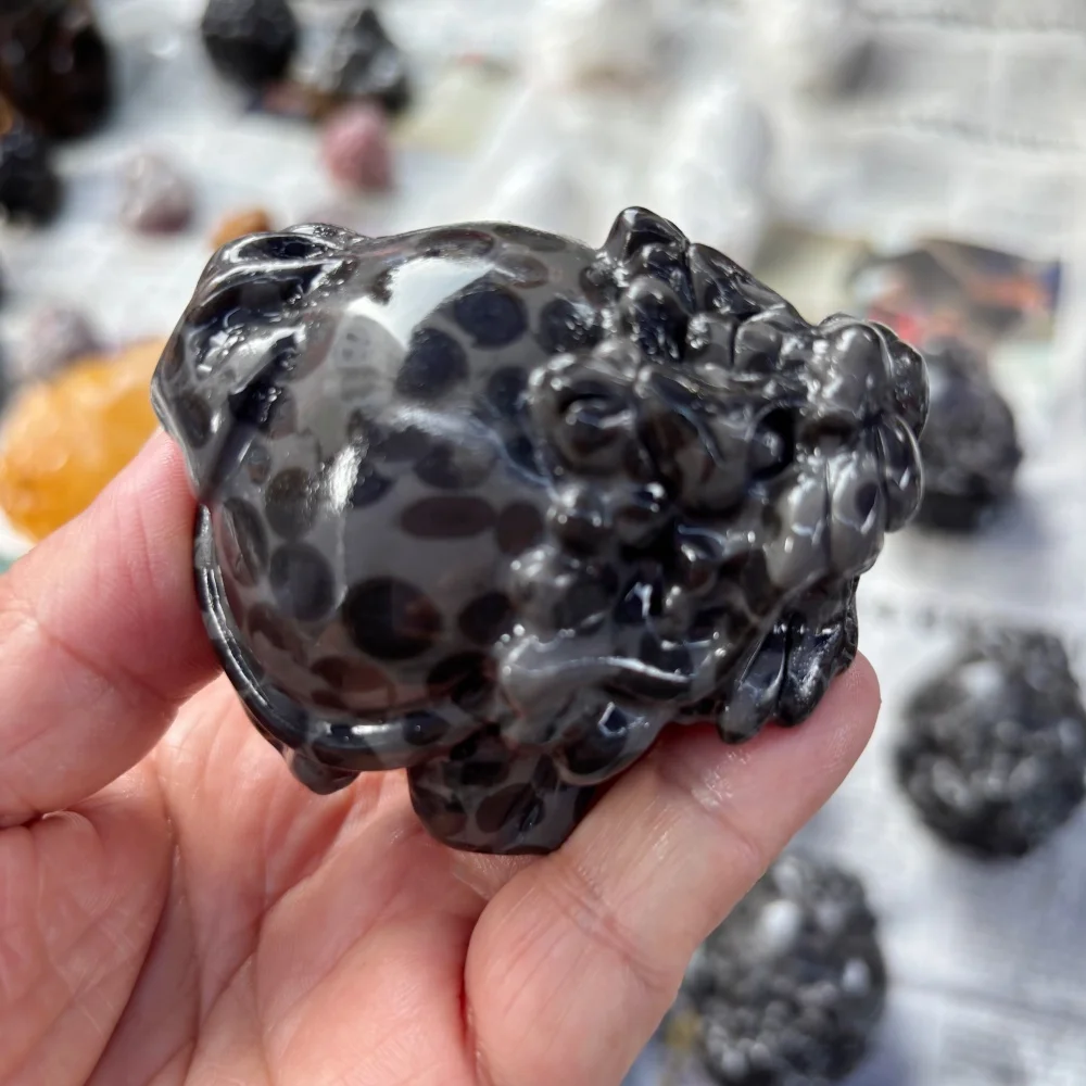 Natural Leopard Skin Jasper Pi Xiu Figurine Crystal Pixiu Statue Chinese Lucky Beast Home Desk Decor Spiritual Collectible Gift