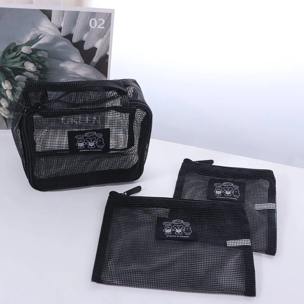 حقيبة مكياج شبكية خفيفة الوزن محمولة مجوفة للسفر وجيوب لأدوات الزينة ذات سعة كبيرة وسحاب للمكتب