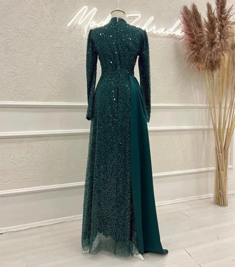 Elegante dunkelgrüne muslimische Robe Abendkleider Luxus Perlen Pailletten Langarm Stehkragen A-Linie Abschlussball Partykleid Custom