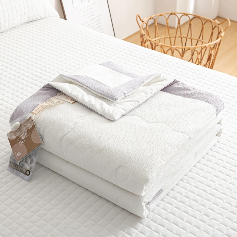 

100% Mulberry Silk Summer Quilt Thin Seersucker Blanket Solid Color All Season Quilt Bedding Duvet Blanket Lightweight Comforter