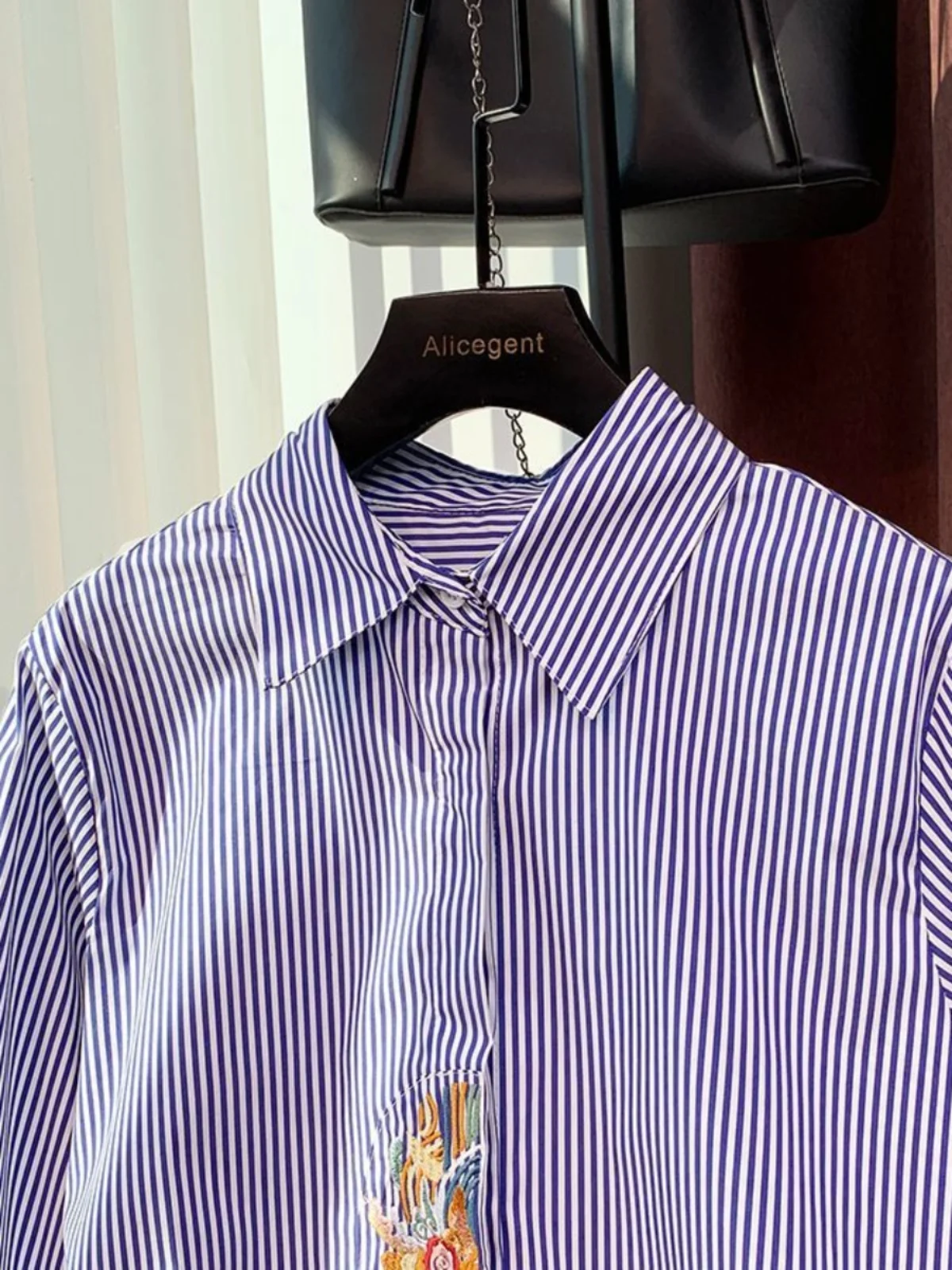 جديد الصينية Sle المطرزة مخطط irt المرأة طويلة Sve Faionable أعلى الطبقات ارتداء ربيع الخريف الراقية يشعر