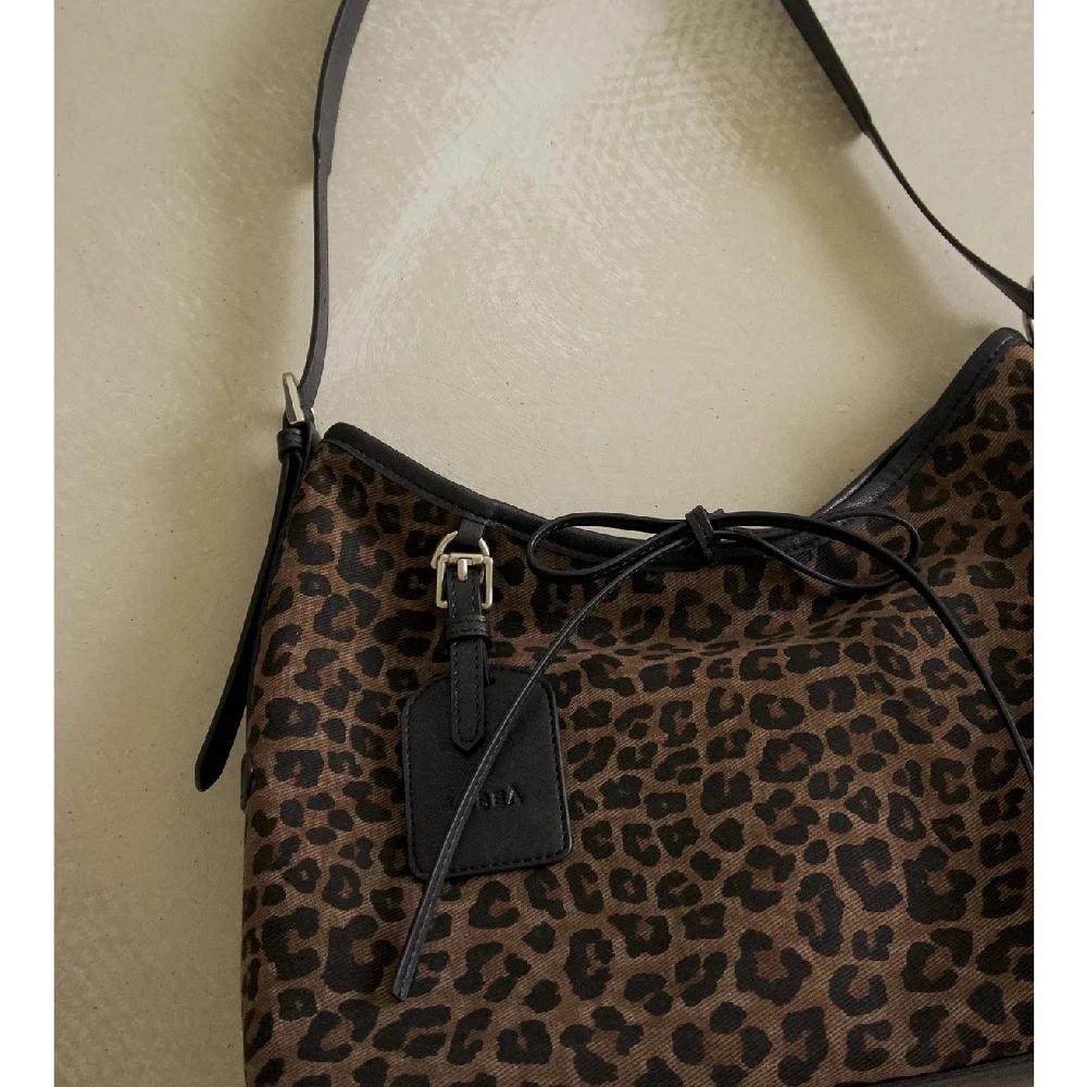 Leopard Print Hobo Armpit Bag Ladies 2024 New Vintage Shoulder Bag Handbag, Delicate Leopard Print Shoulder Bag