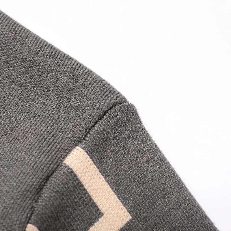 Luxusmarke für Herren: Exquisiter Jacquard-Pullover, Neuer Einfarbiger Revers-Strickpullover mit Langen Ärmeln und O-Ausschnitt, Trendige Exquisite Herrenbekleidung – Detail 7