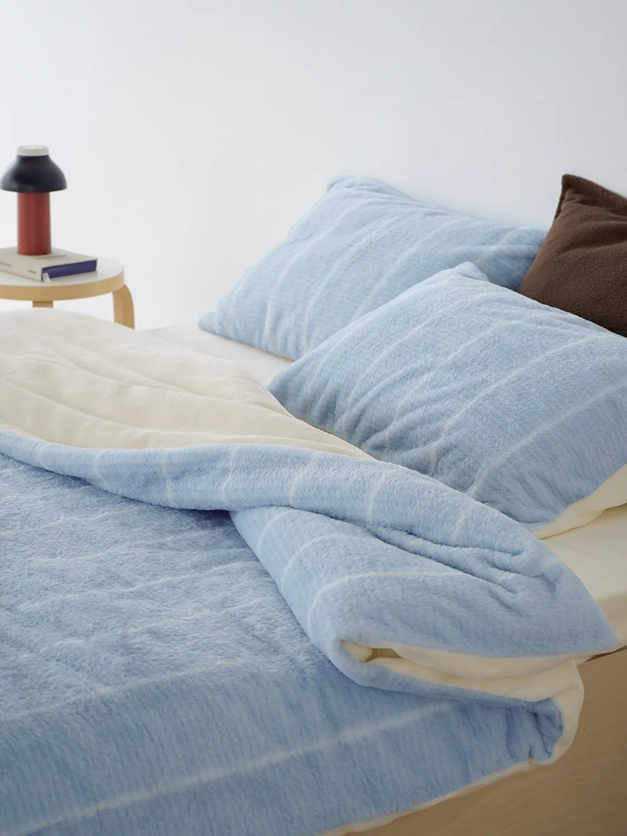 

Zwow Winter Warm Soft Plush Rabbit Stripe Bedding Set Blue And White Stripes Four Piece Bedding Set Modern Simple Style