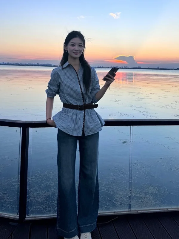 

Retro Korean Striped irt Faionable Vintage Women's Blouse Unique Attractive Top Long Sve Commute Sle Loose Fit