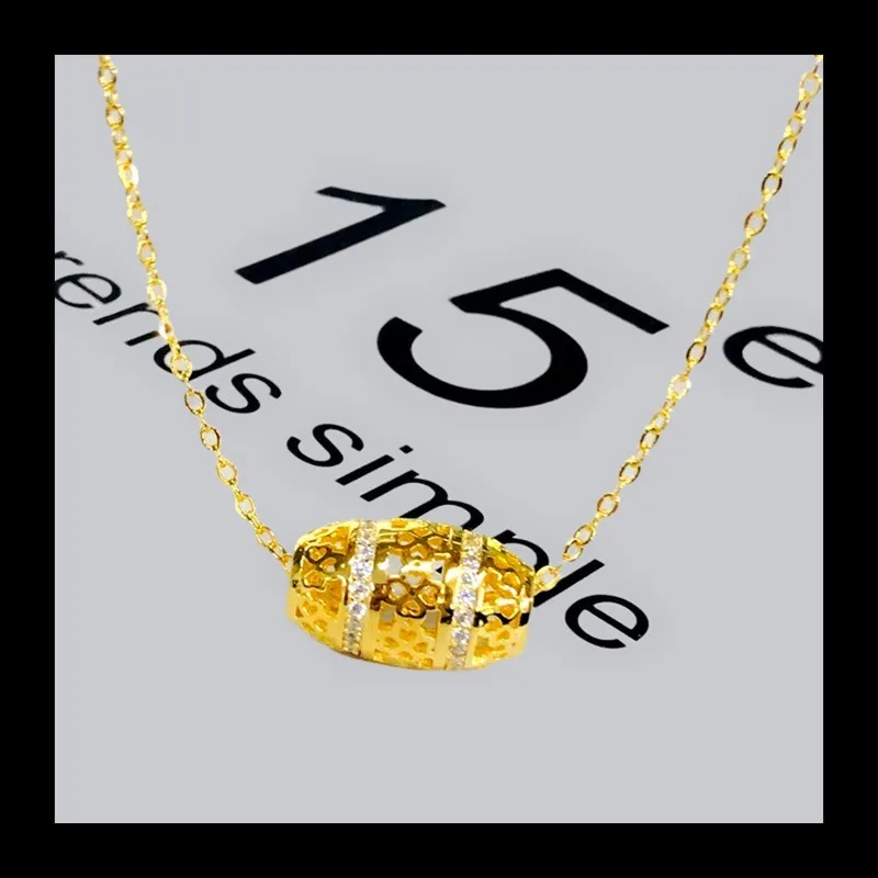 

Ожерелье с полым узором в паспарту, женская корейская версия, персонализированный набор из бисера с бриллиантами, оливковая подвеска, ожерелье на ключицу