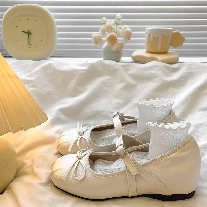 Elevated Folded Single Strap Mary Jane Shoes Women's Spring Autumn New Fashion Versatile Low Cut Slip-On Shoes round Toe Flat...