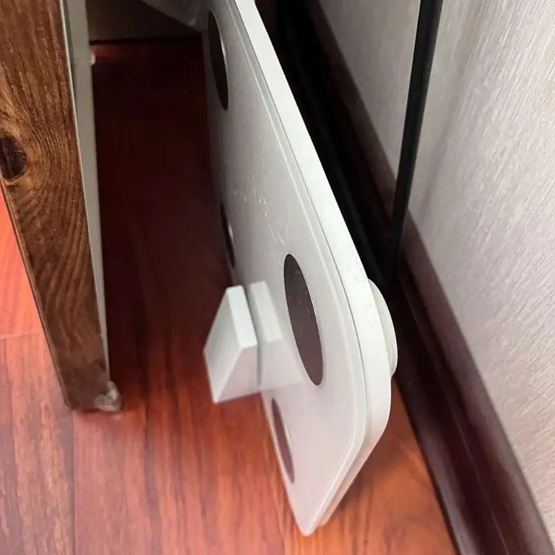 CORA U Shaped Holder For Fat Scale 2 Providing Secure Support On Floor