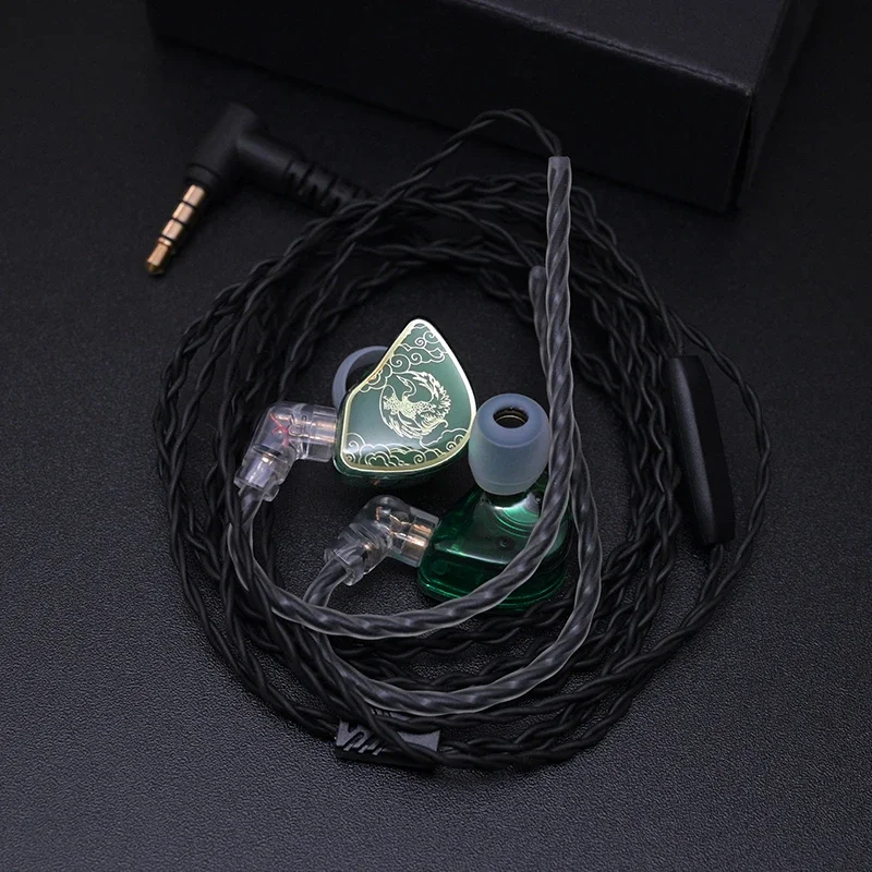 Tangzu WAN ER SG Auricolari in-ear HIFI verde giada Driver dinamico da 10 mm Cavo intercambiabile a 2 pin da 0,78 mm Spina a L con microfono WAN ER