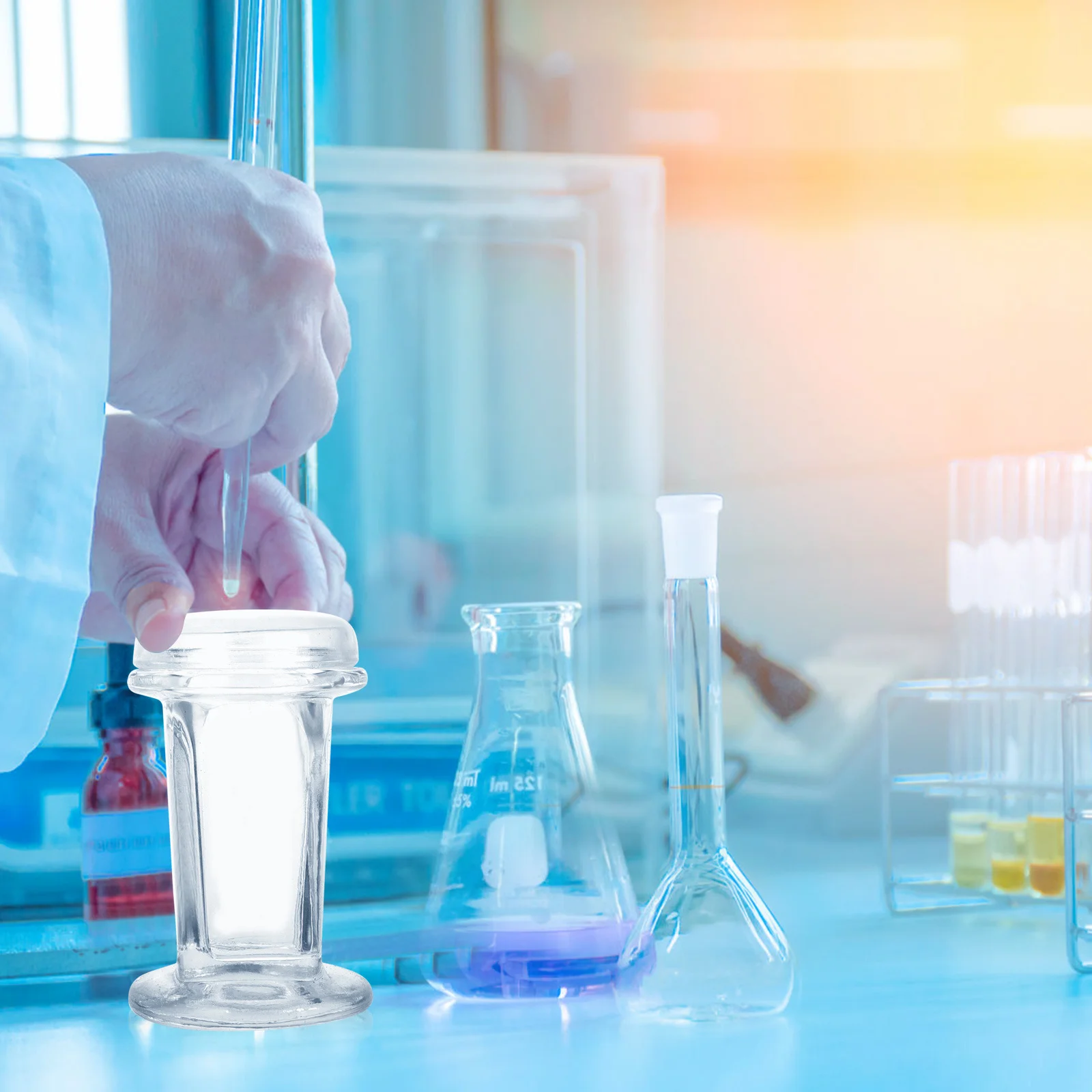 

1Pcs Professional Laboratory Glass Staining Jar 5-Slide Capacity High Light Transmittance Chemical Stability Glass Staining Jar