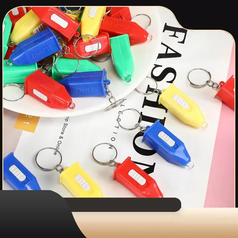 

100 Pcs Mini Keychain Flashlight LED Flashlight Keychain For Emergency Hiking Camping Party Favors Outdoor Equipment Easy To Use
