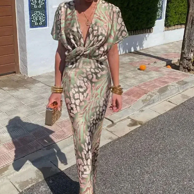 

SKMY Party Dresses 2025 Women Clothing Fashion Tight Leopard Printed Twisted High Waist Sexy V-Neck Short Sleeve Spring Dress
