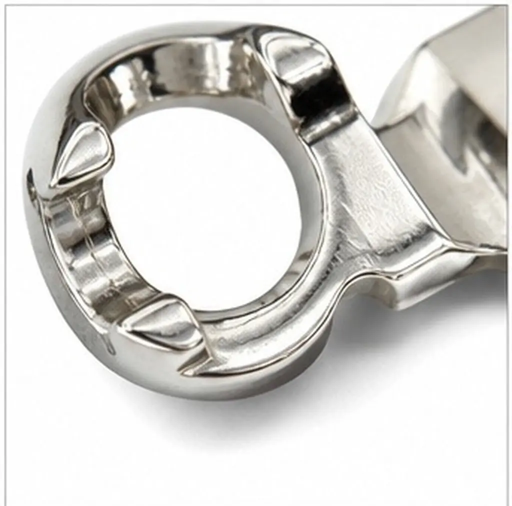 Adjustable Stainless Steel Low Shank Free Motion Quilting Foot for Domestic Sewing Machines