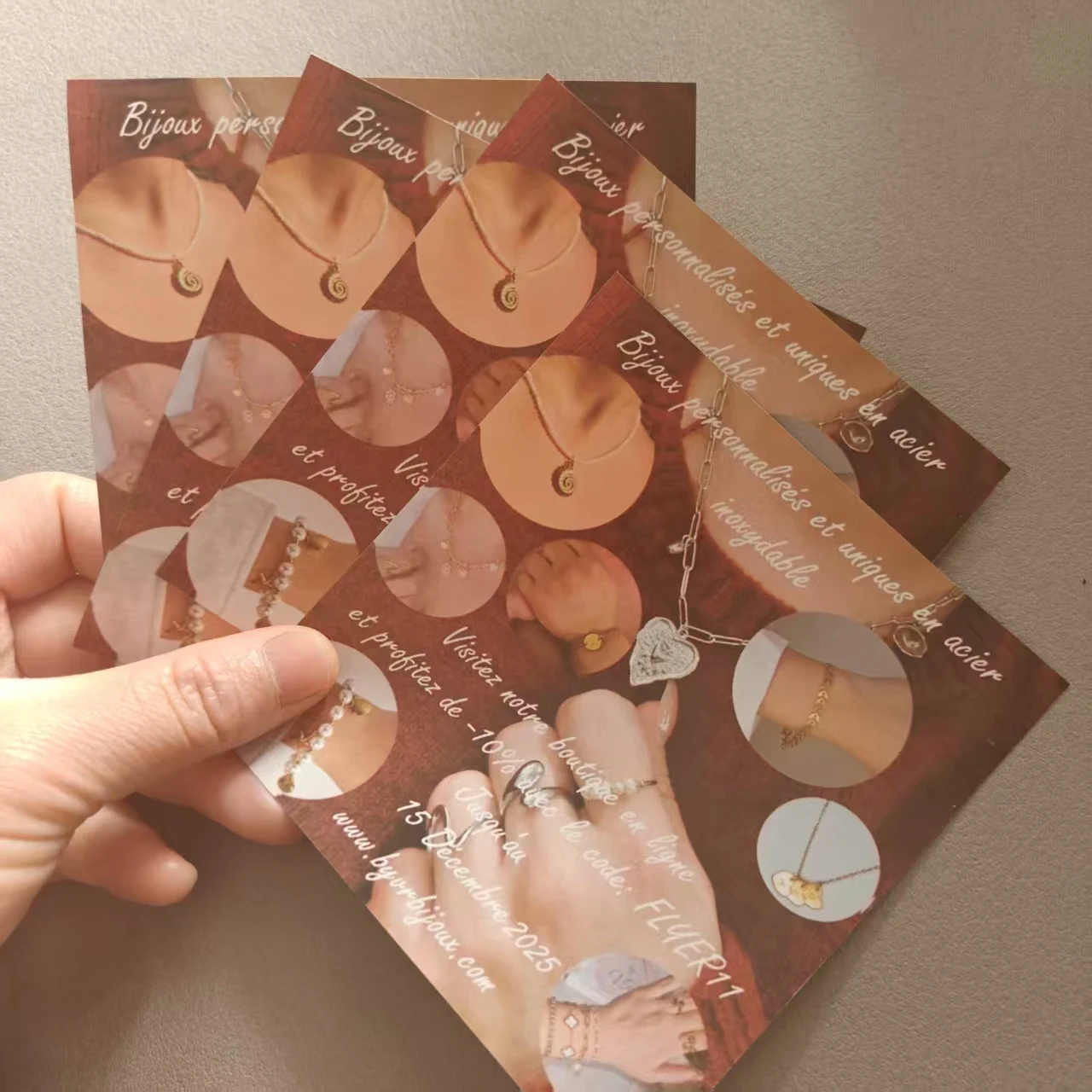 100pcs Customized personalized color flyers A5 A6157g paper printing promotional catalogs/advertising flyers/commercial flyers