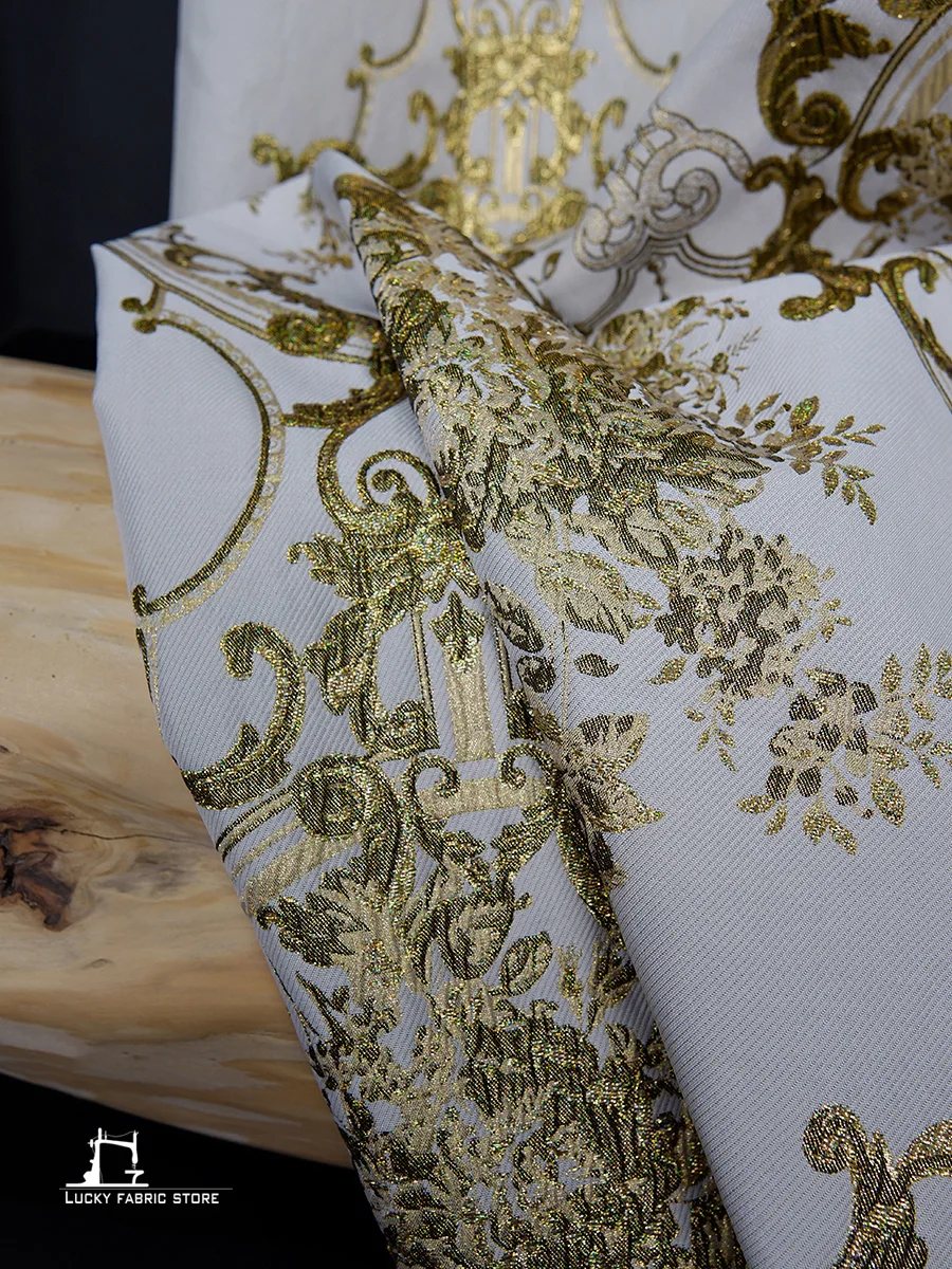 Classical European retro-style blended court fabric, bright silk three-dimensional texture embossed jacquard designer fabric
