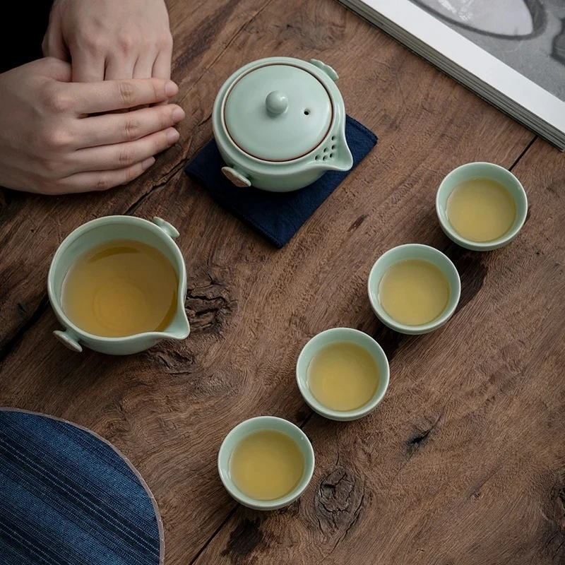 Portable Travel Tea Set Ceramic Kung Fu Tea Set Teapot Teacup Tea Making Equipment Tools One Pot and Four Cups Teaware Sets