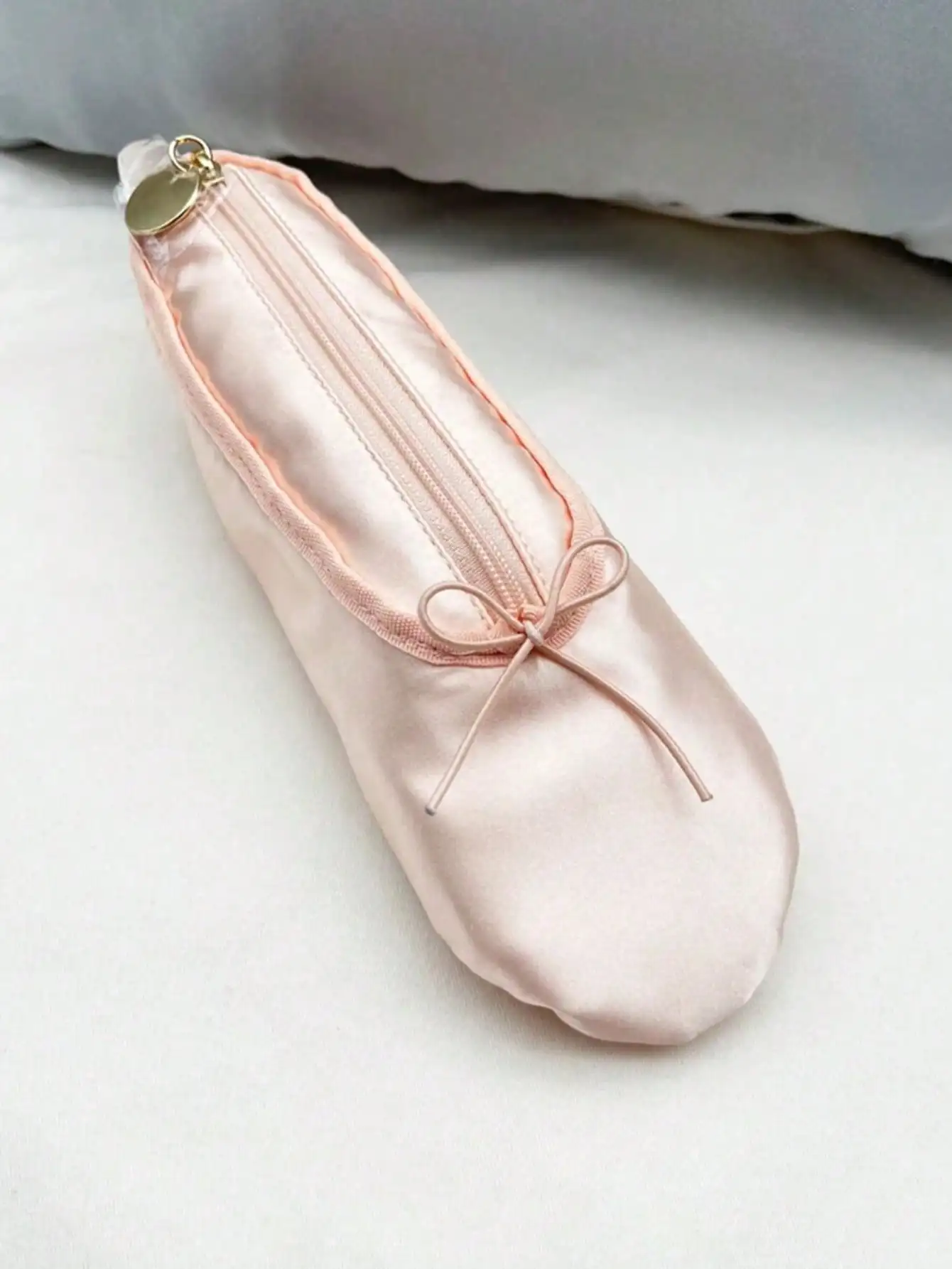 1pc Vintage French Style Ballet Shoes Shaped Handmade Pencil Case Makeup Pouch,Portable Exquisite Multifunctional Storage Bag