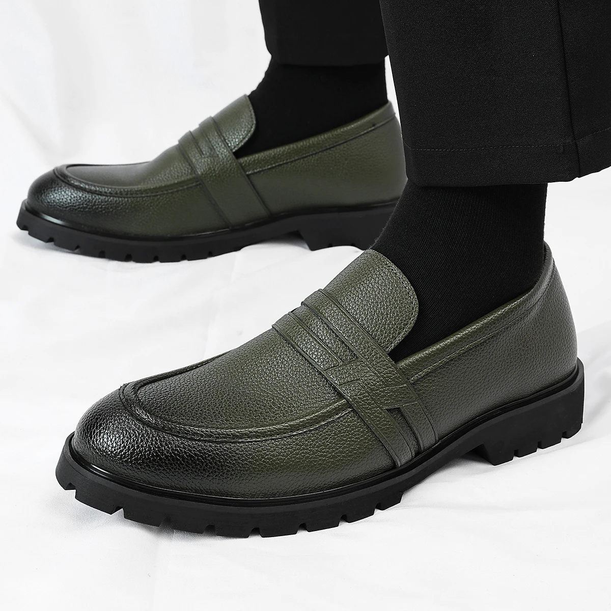 nouvelles-chaussures-decontractees-en-cuir-confortables-pour-hommes-printemps-2026-–-mocassins-respirants-antiderapants-de-marque-pour-hommes-couleur-unie-ideals-pour-le-business