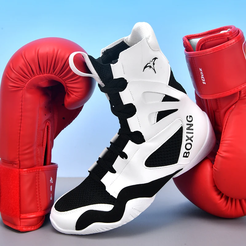 

Men's Fashion Mesh Breathable Professional Lightweight Anti Slip Wrestling Training Shoes Fighting Gym Training Shoes