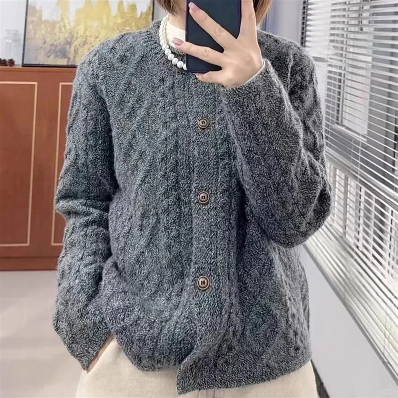 ATTYYWS Strickjacke aus 100 % reiner Wolle für Damen, 2025, neuer Herbst-Winter-Strickpullover mit Rundhalsausschnitt, lockeres Fried Dough Twists-Manteloberteil