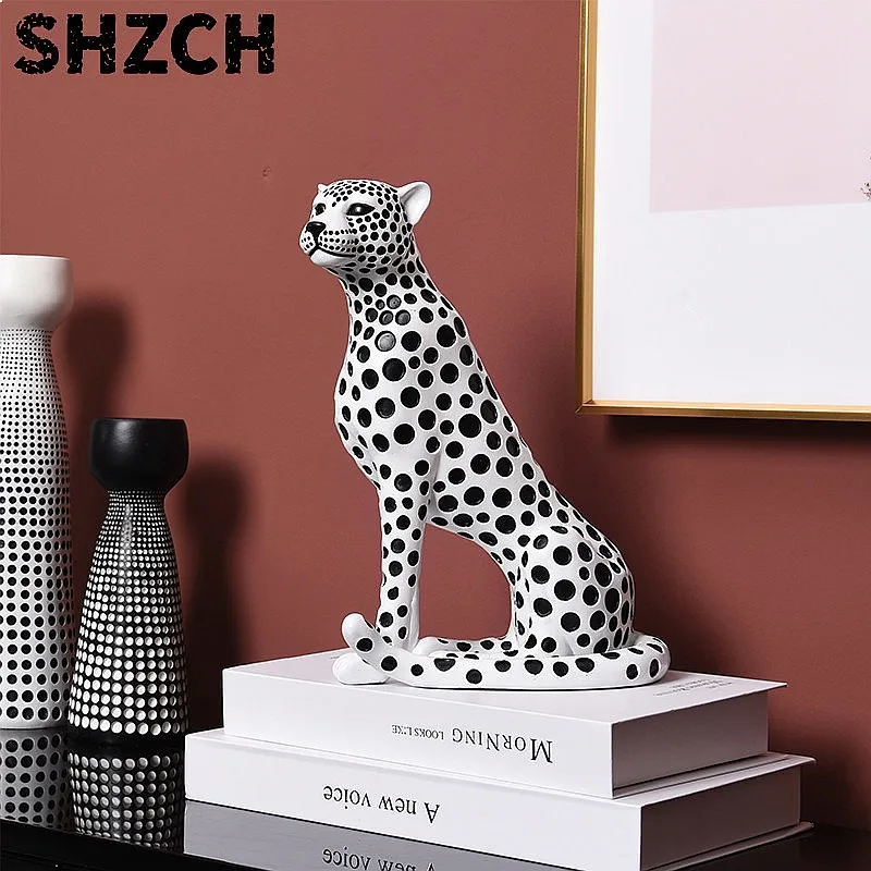 Luxury Leopard Figurine Decoration Living Room TV Cabinets Wine Cabinet Office Desktop Art Animal Statuette Decoration Crafts
