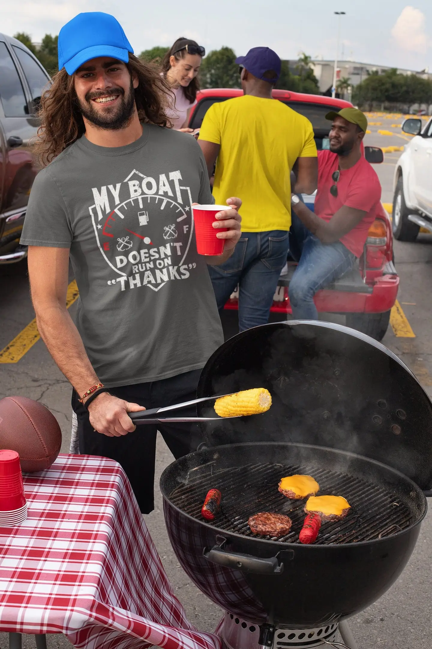 Men's Funny Boater T Shirt My Boat Doesn't Run On Thanks For Him Boating Gas Joke Humor Nautical Pontoon Man