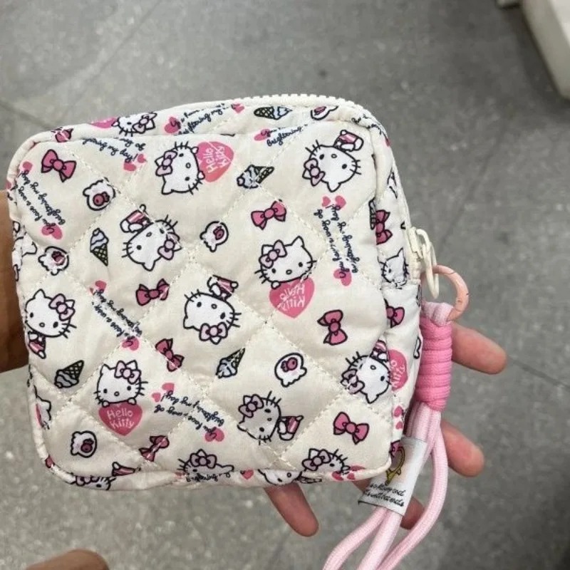 

Hello Kitty Makeup Bag with High Beauty Large Capacity Storage Bag Fashionable Pocket Wallet Wholesale kawaii Women Accessories