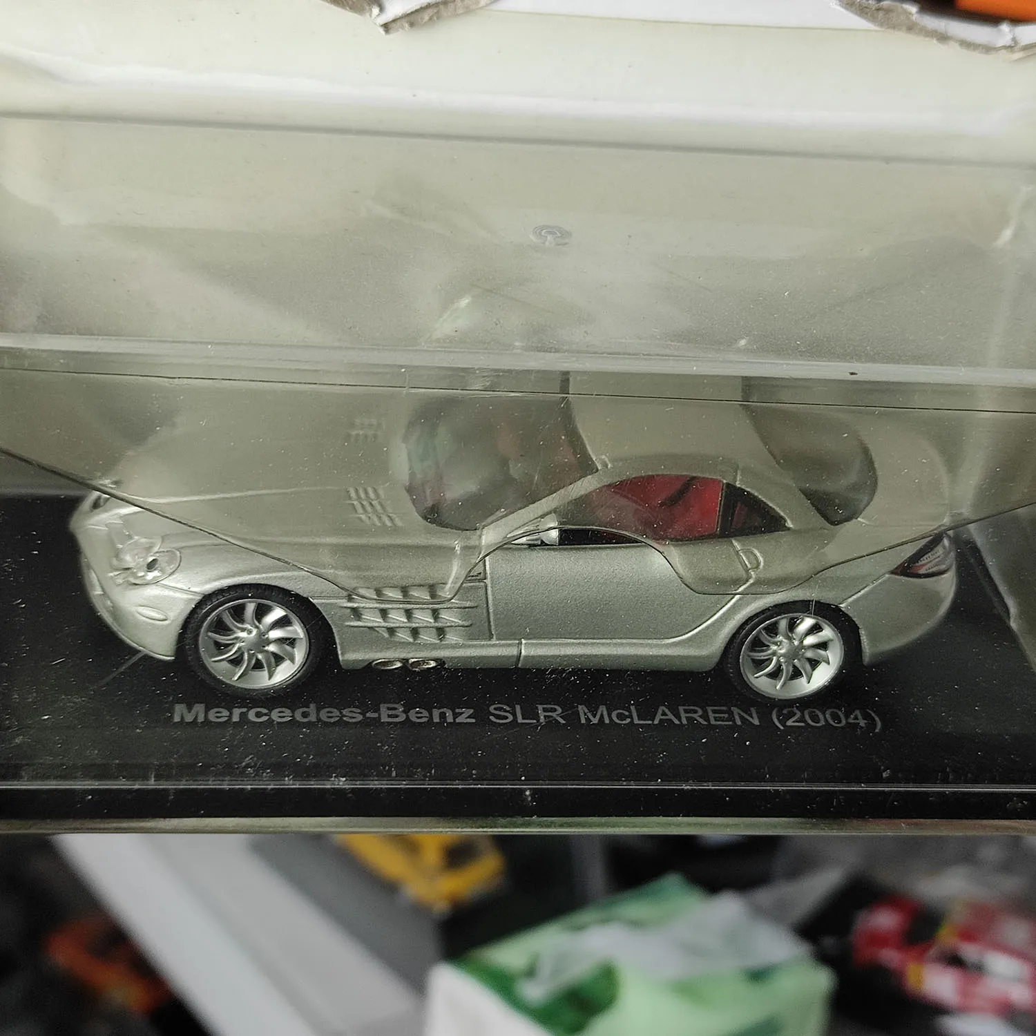 Diecast Benz 1:43 Scale SLR McLaren 2004 Alloy Car Model