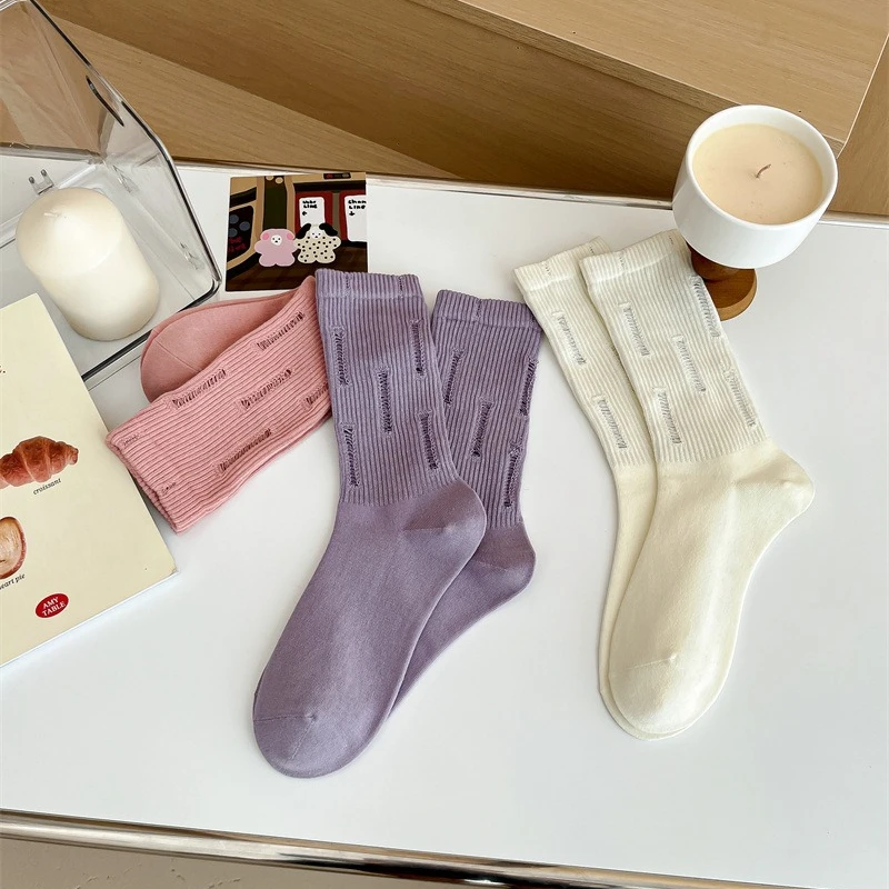 

Носки средней длины для женщин и девочек, однотонные перфорированные носки в стиле Харадзюку, хлопковые спортивные носки, женские