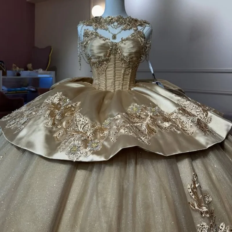

Shiny golden Quinceanera Dress off-shoulder Lace 3D flower glitter decal Long tail vestidos de 15 Quinceanera ﻿Customize