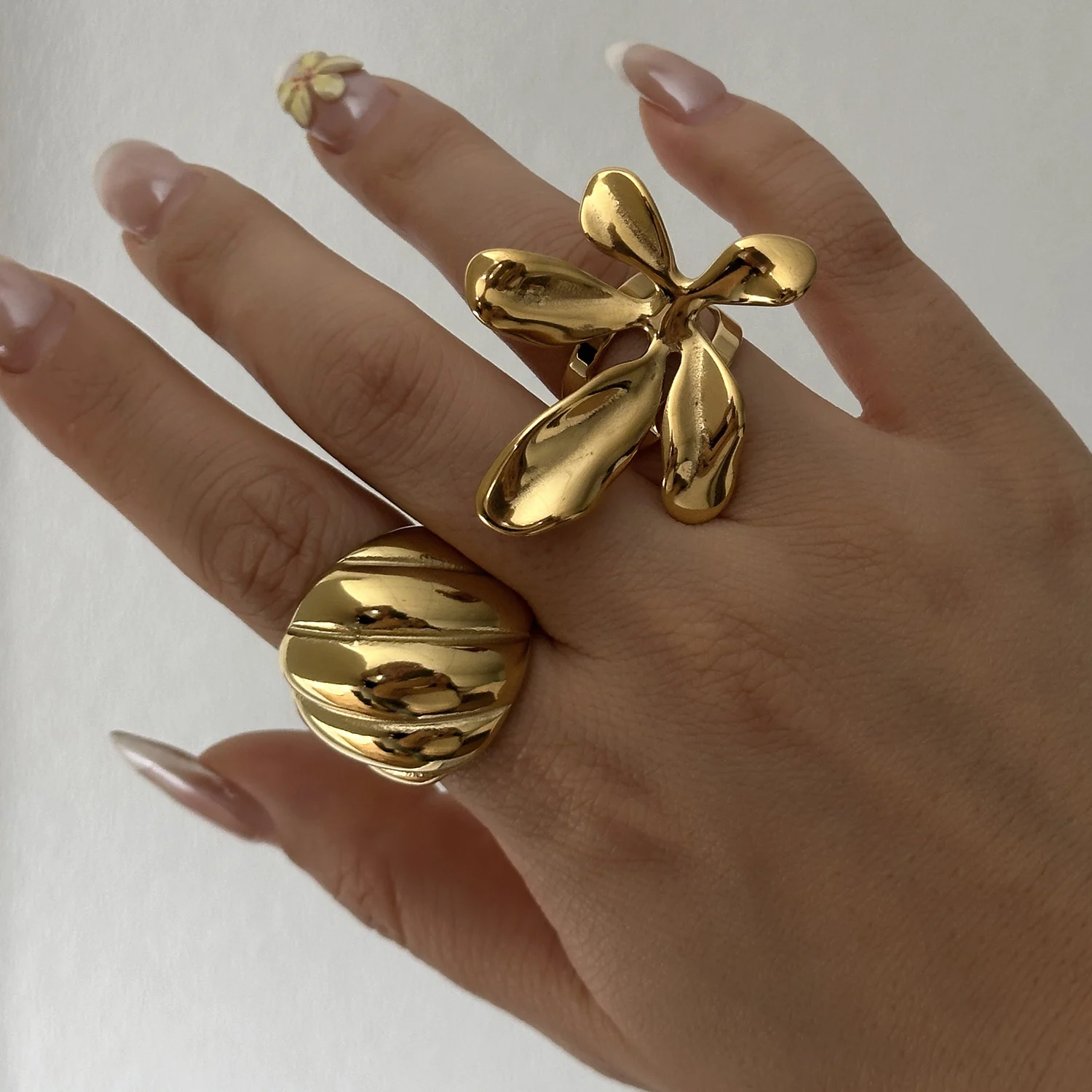Einzigartige Edelstahl-Perlen-Blumenringe für Damen und Herren, Punk Hip-Hop Geometrische Unregelmäßige Fingerringe, Anlaufbeständiger Schmuck – Detail 3
