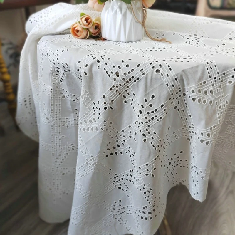 

Мягкая и тонкая белая вышивка шириной 130 см, ткань из 100% чистого хлопка, материал для платья/занавески/одежды