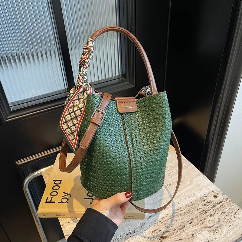 

Bucket Handbags Women Bags Vintage Woven Pattern Large Capacity Round Barrel Bags Light Portable Commute Storage Shoulder Bag