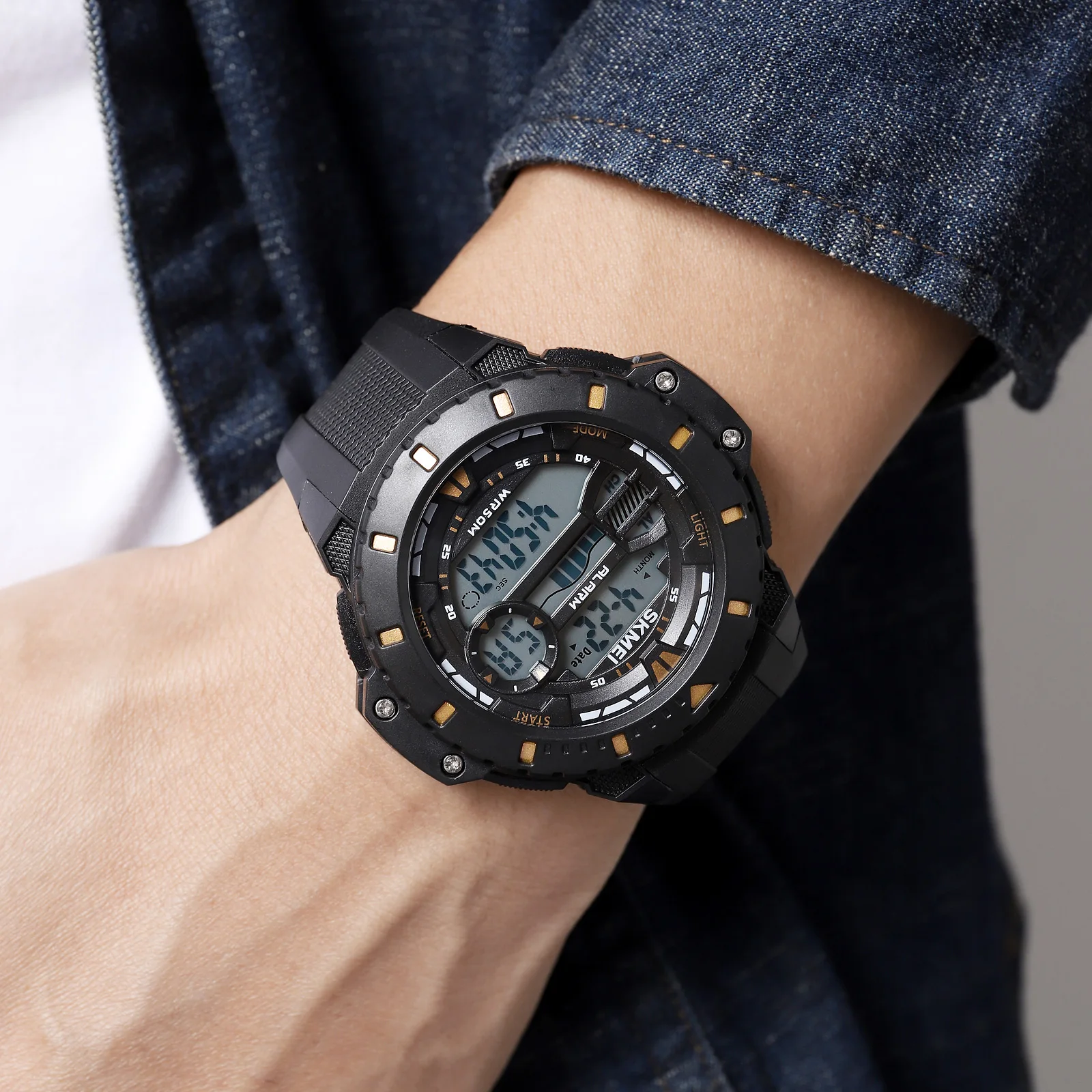 SKMEI-Reloj deportivo Digital japonés para Hombre, cronógrafo resistente al agua, con luz trasera multifunción, alarma, 5Bar