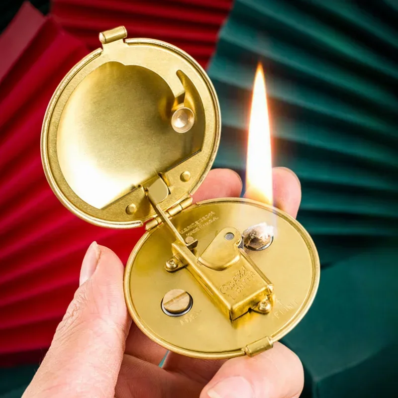 Creative Ladies Powder Box Handmade Brass Kerosene Lighter 1935 Round Semi Automatic Ignition Antique Lighter Collectible Gift