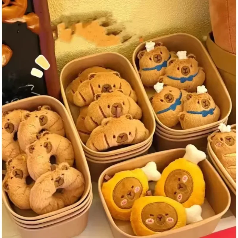 Peluche abeille Miniature Simulation nourriture beignet Hamburger Croissant porte-clés Capybara jouet Animal porte-clés accessoire