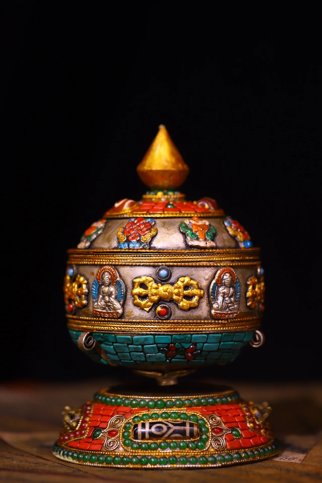 

6"Old Xizang Folk Collection Old Bronze Painted Mosaic Gem Turquoise Vajra Sakyamuni Buddha Pattern Prayer Wheel Old Scriptures