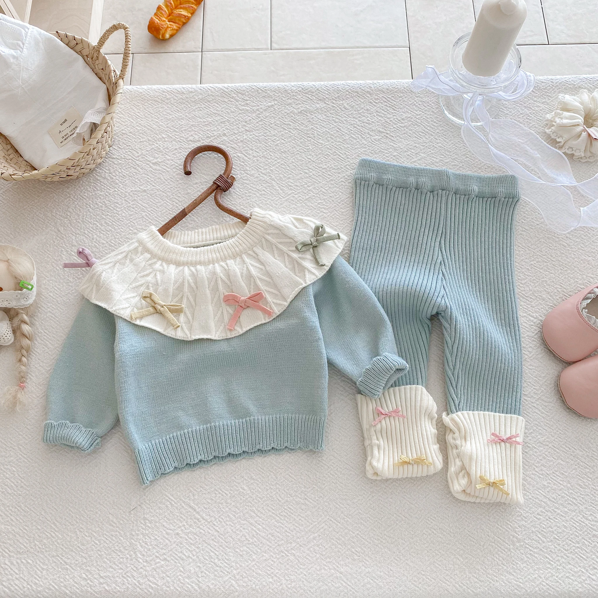 Neues Herbst-Winter-Strickset im koreanischen Stil für Mädchen: Puppenkragen, Oberteil mit Schleife und passenden Leggings, zweiteiliges Outfit – Detail 1