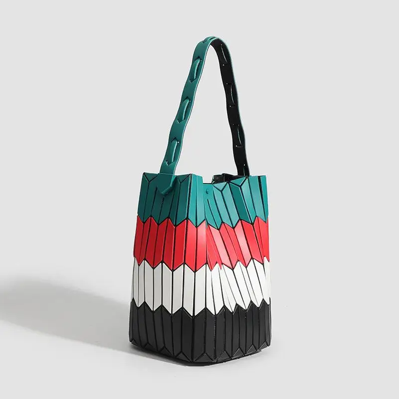sac-seau-mat-style-panier-de-legumes-nouveau-modele-2026-hong-kong-sac-a-main-givre-pour-femme-tendance-avec-compartiments-colores