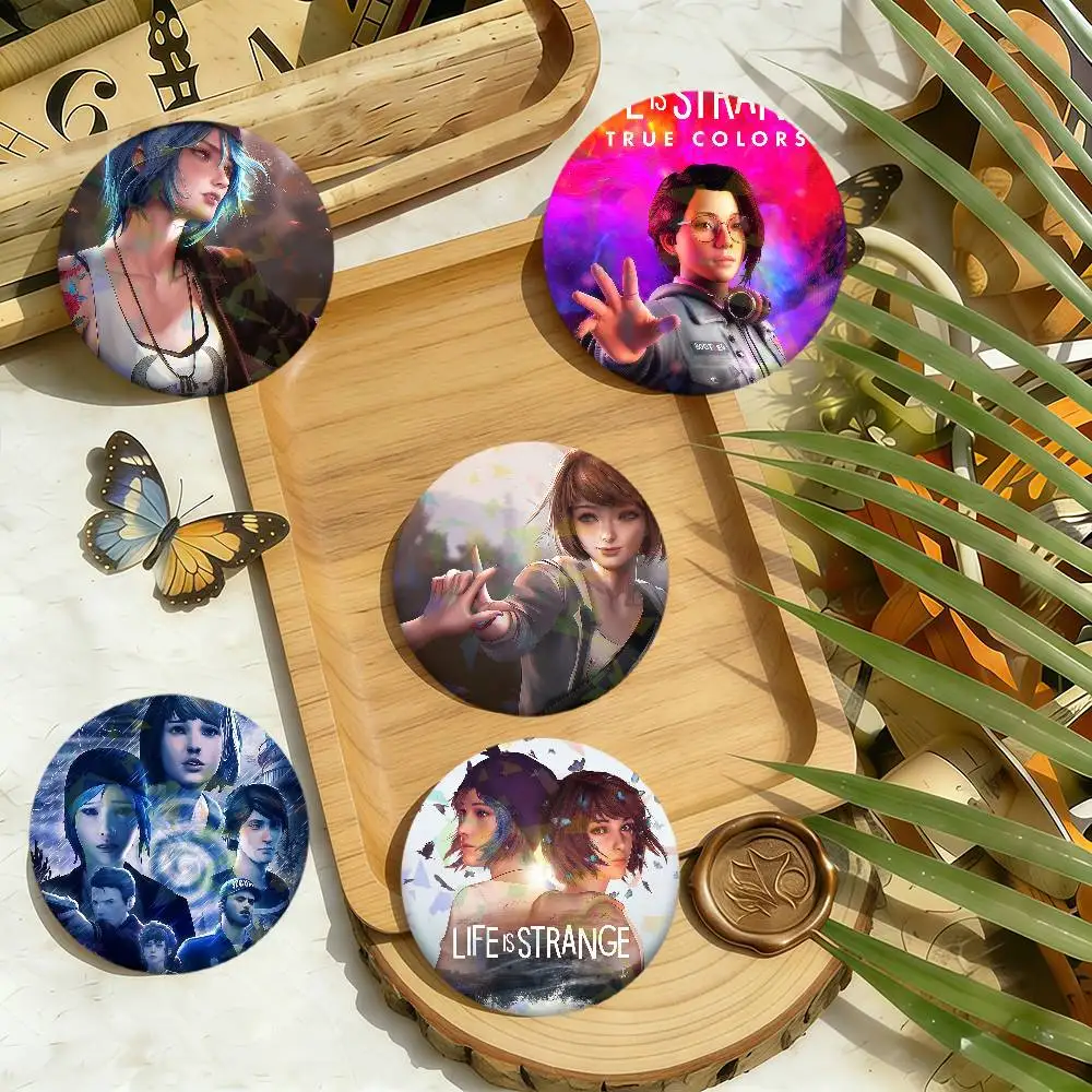 classic game fun art cool l-life is strange round Badge Laser Style pins Peripheral Lapel Pins Goods Tinplate Brooch﻿ bag decor