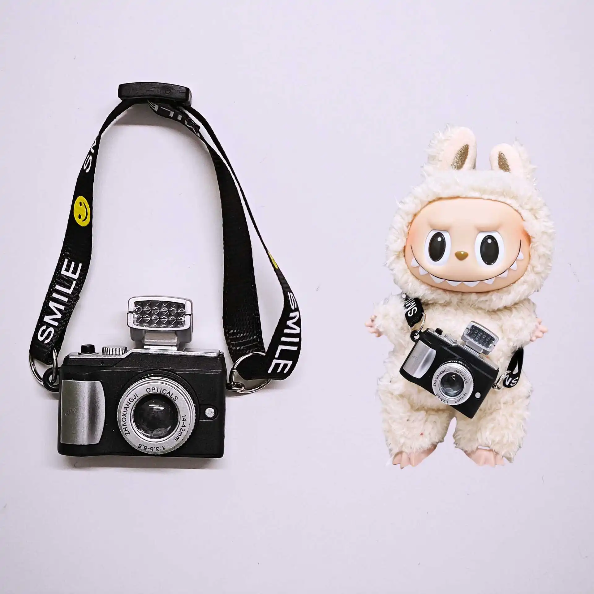 Labubu poupée appareil photo numérique guitare poupées maison décoration accessoire Mini bouteille d'eau tasse pour EXO poupée lunettes de soleil bébé habiller