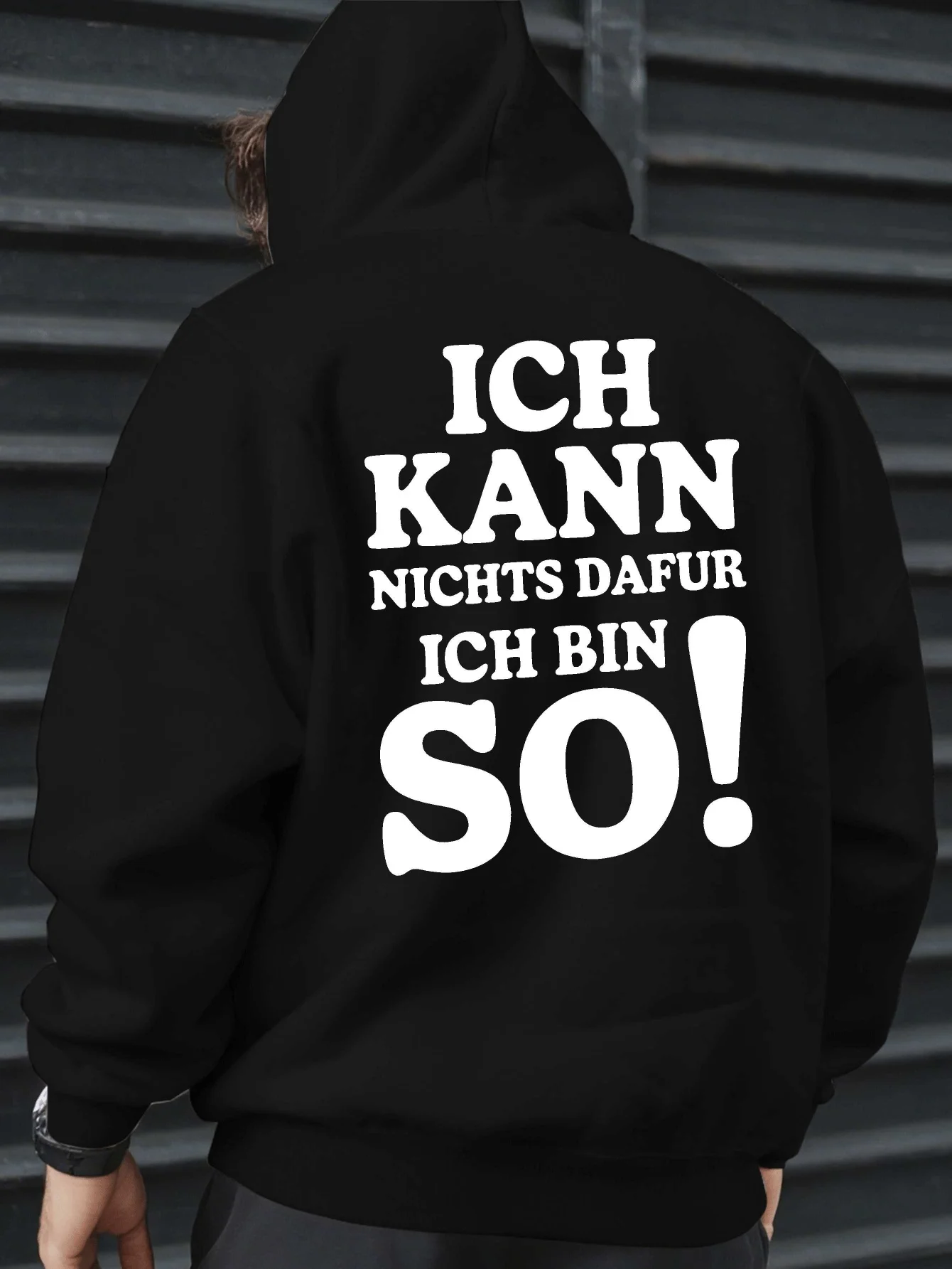 Men's trendy pullover hooded shirt with retro bold lettering and foreign language slogan print. Casual and loose-fitting hoodie.
